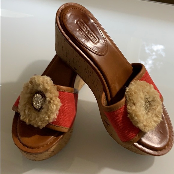 COACH designer leather weather♥️🥰❤️ - Picture 2 of 4